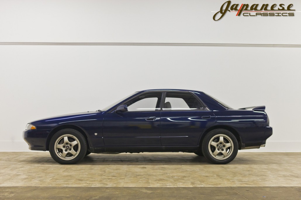 1989 Nissan Skyline GTS-4 RB20DET 5 M/T AWD