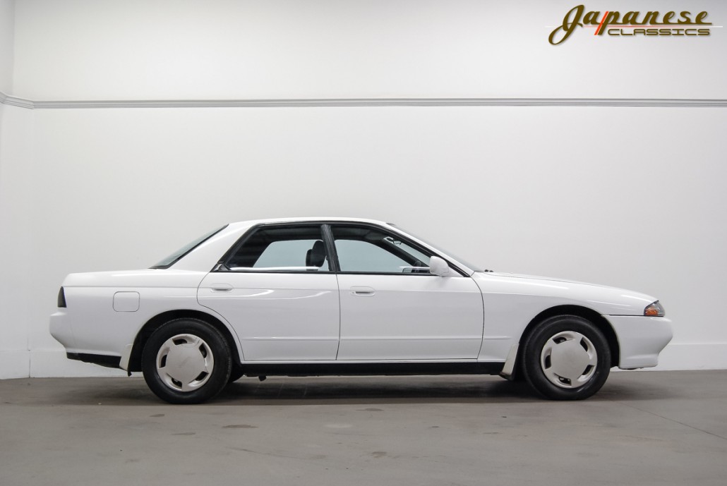 1990 Nissan Skyline R32 GXi CA18e Sedan 4 Door