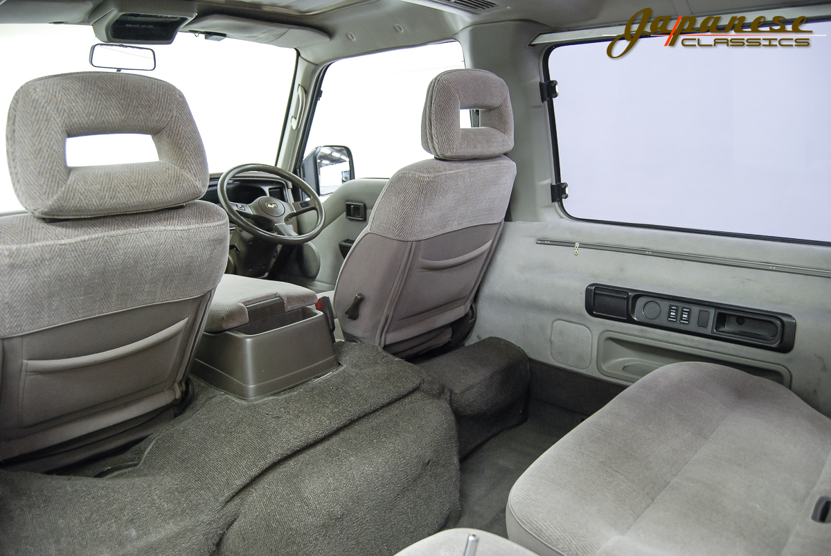 Nissan homy 1991