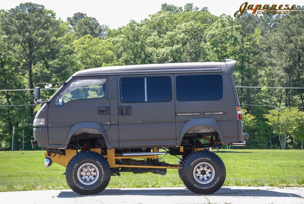 1991 Mitsubishi Delica