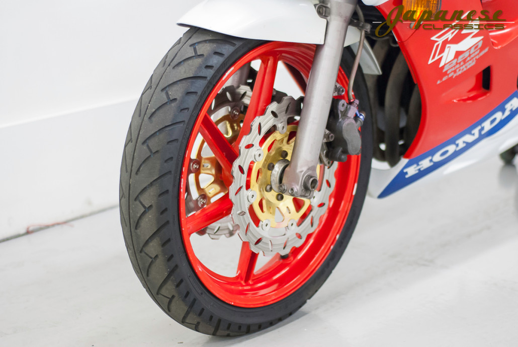 1990 CBR250RR – Lightly Modifed