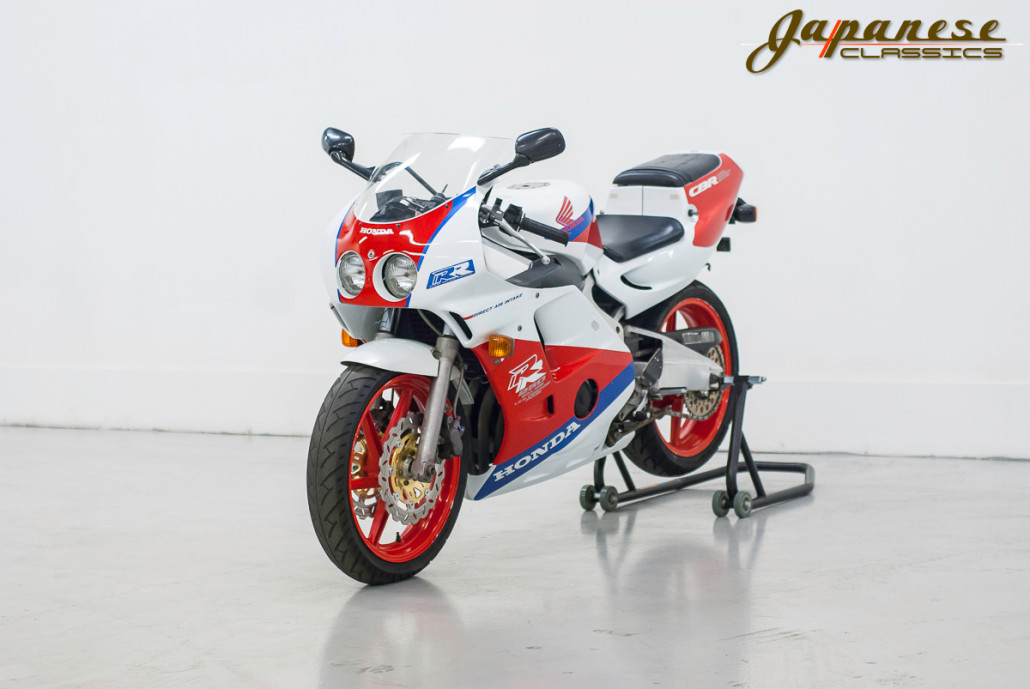 1990 CBR250RR – Lightly Modifed
