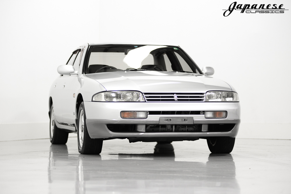 Nissan skyline er33