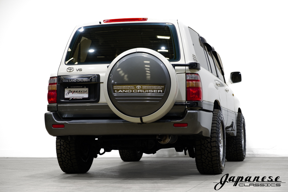 1998 Toyota Land Cruiser UZJ100 – Japanese Classics
