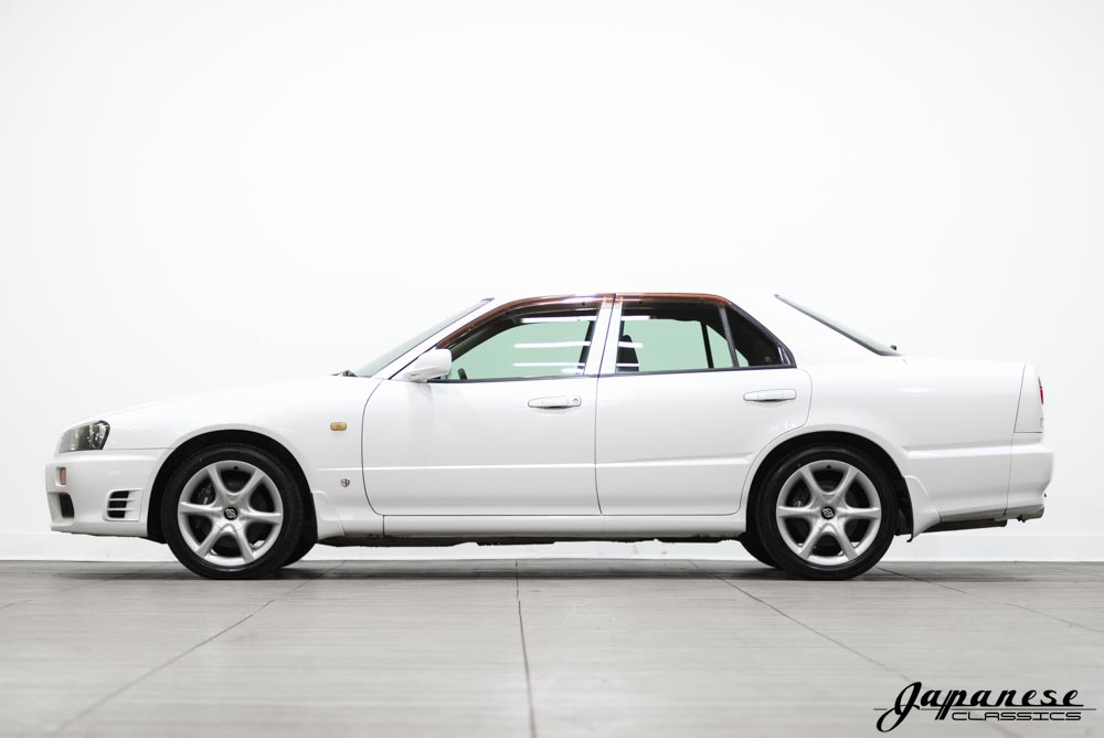 1998 Nissan Skyline 25GT-X – Japanese Classics