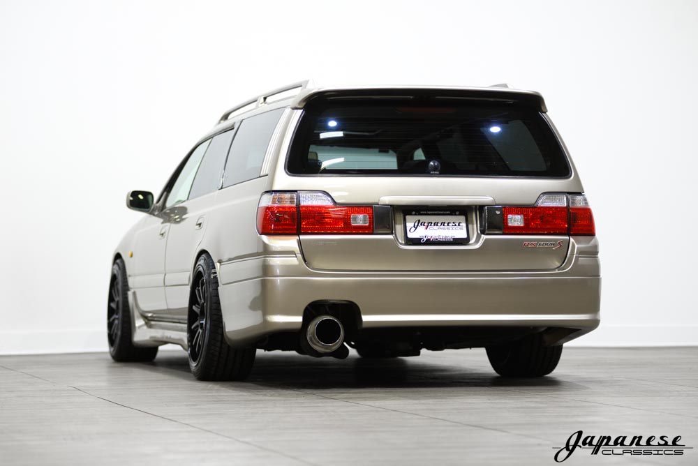 1998 Nissan Stagea