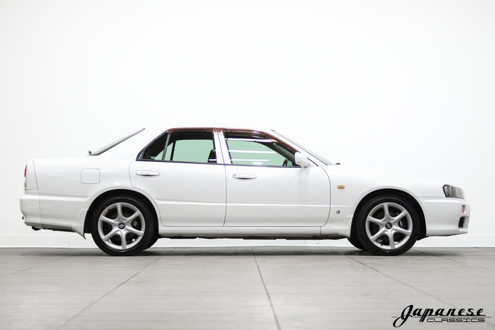 1998 Nissan Skyline 25GT-X – Japanese Classics