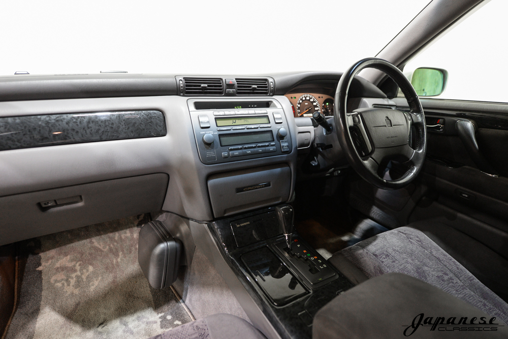 1999 Toyota Crown Athlete