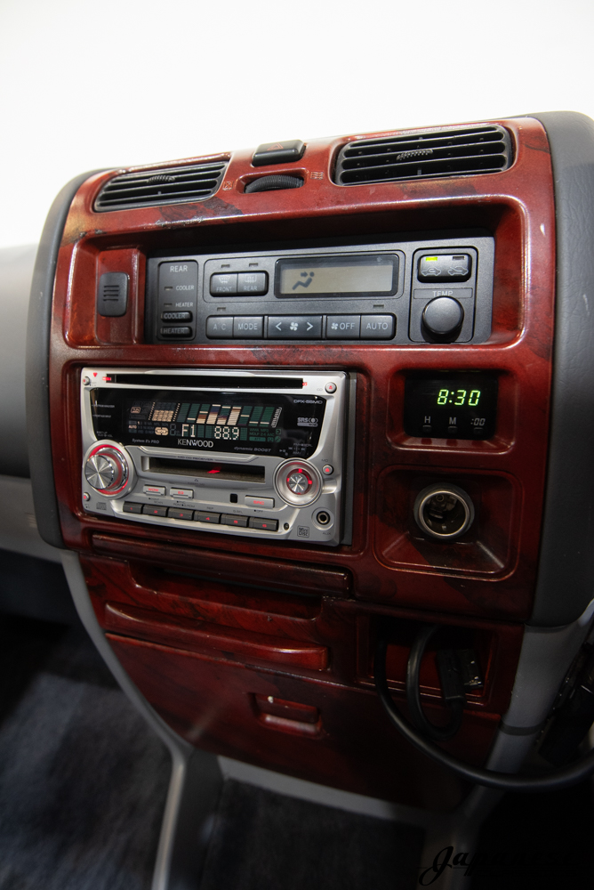 1995 Toyota Granvia 2.7L – Japanese Classics