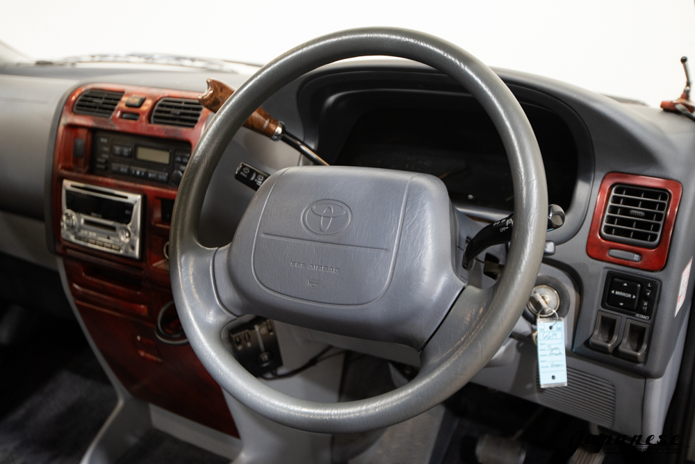 1995 Toyota Granvia 2.7L – Japanese Classics