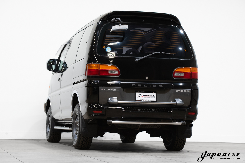 1997 Mitsubishi Delica Super Exceed