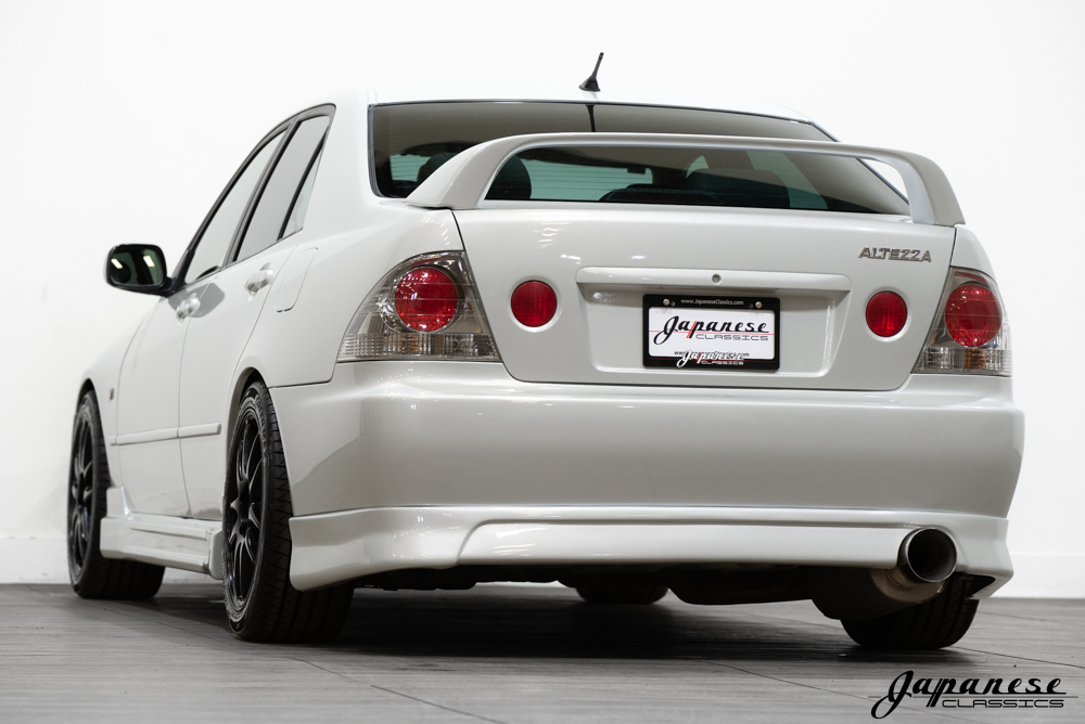 2000 Toyota Altezza SXE10 – Japanese Classics