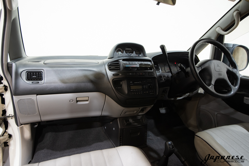 1999 Mitsubishi Delica Chamonix