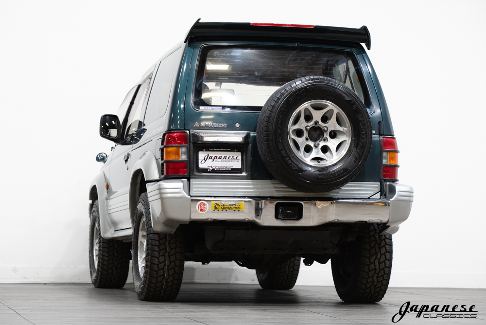 No.033 三菱自動車 Pajero 1996年モデル カタログ 1996 Mitsubishi Pajero 3.5 V6 – Japanese Classics