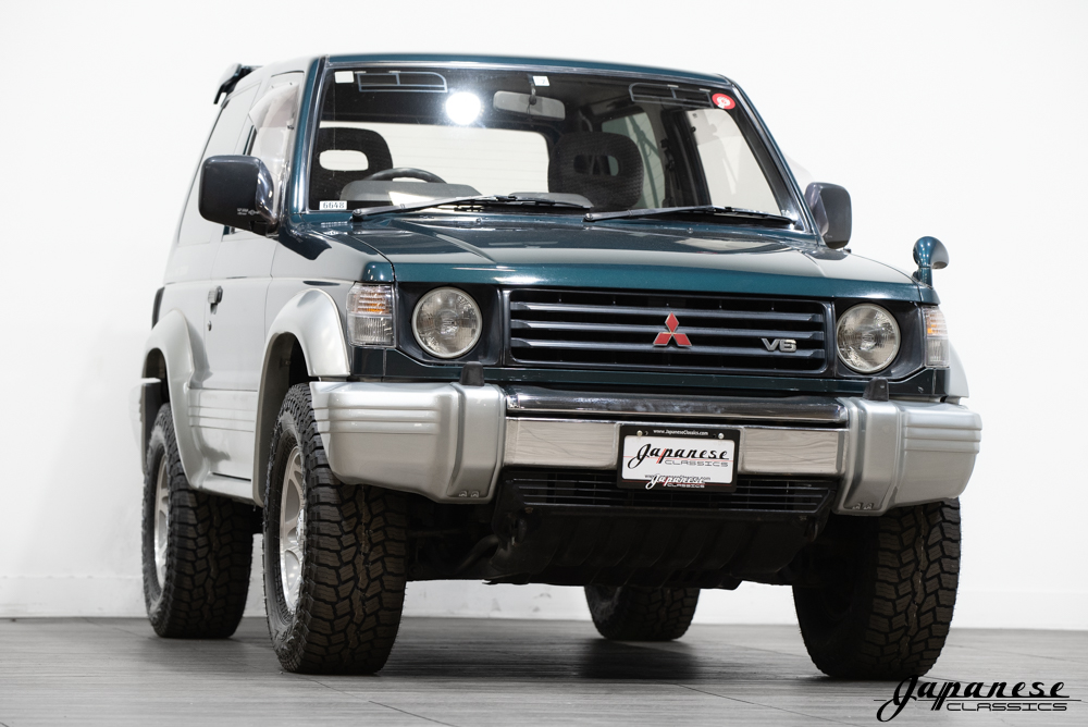 No.033 三菱自動車 Pajero 1996年モデル カタログ 1996 Mitsubishi Pajero 3.5 V6 – Japanese Classics
