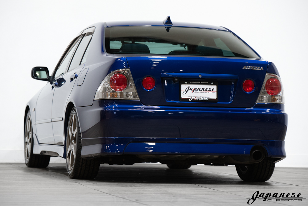 2000 Toyota Altezza