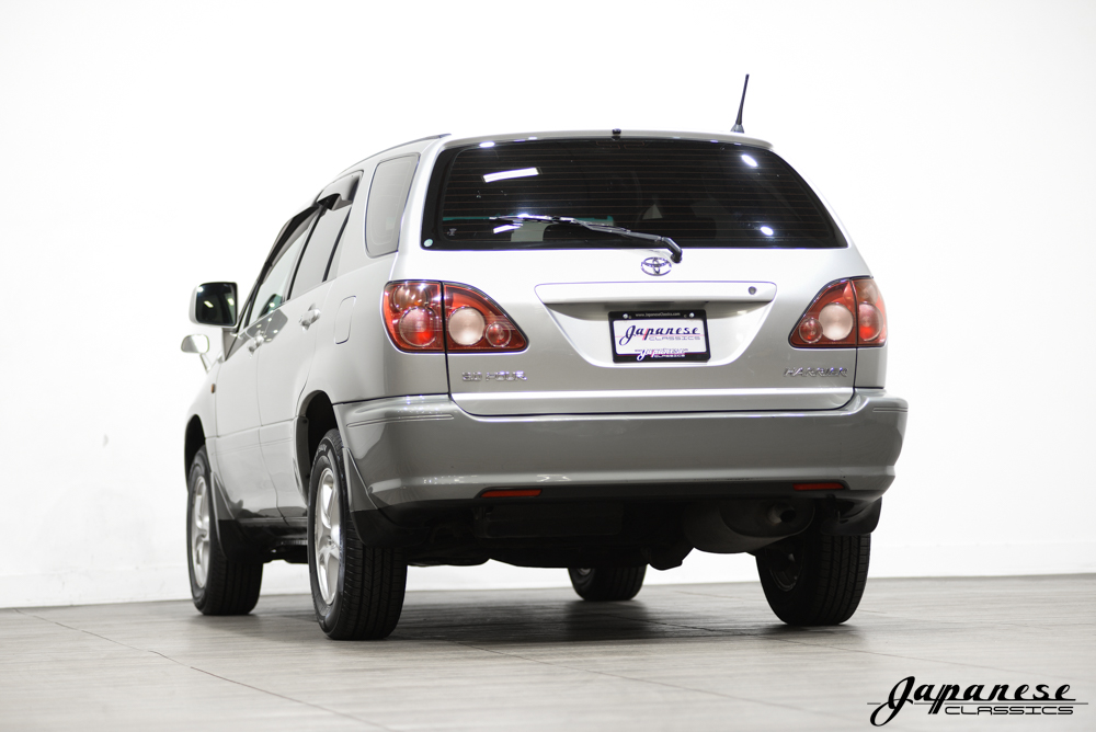 2000 Toyota Harrier