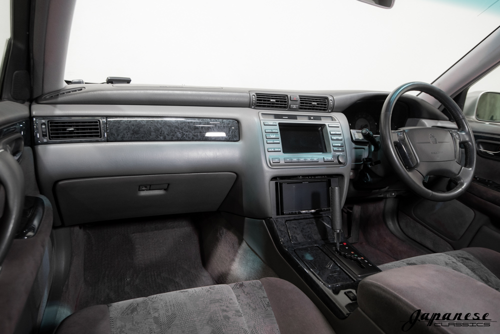 1999 Toyota Crown Athlete V