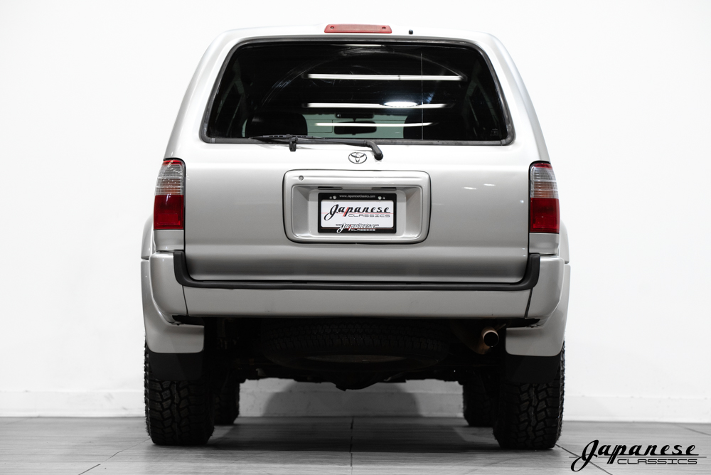 1999 Hilux Surf SSR-X Modellista – Japanese Classics