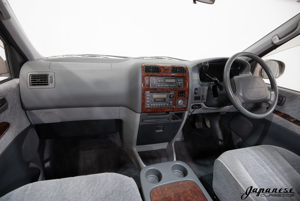 1996 Toyota Granvia 4WD