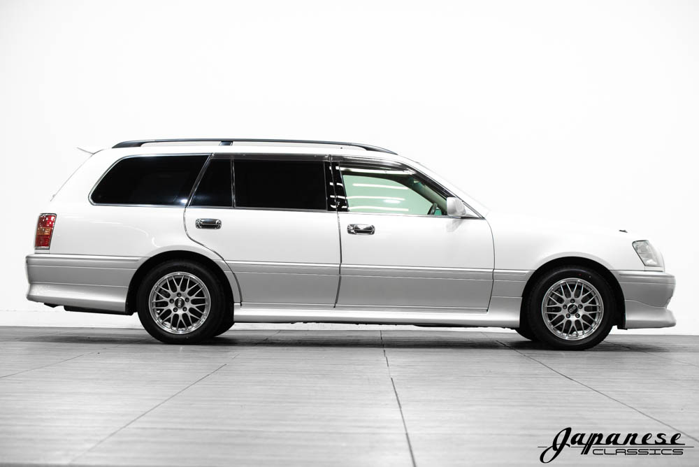 2000 Toyota Crown Athlete V – Japanese Classics