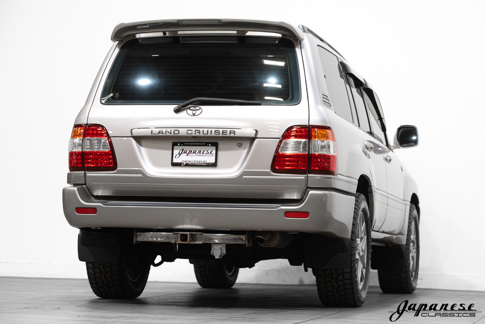1998 Toyota Land Cruiser UZJ100 – Japanese Classics