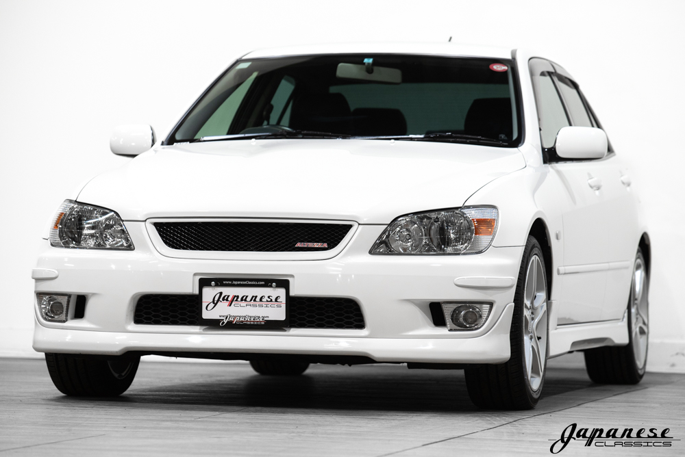 アヤページ 2000 Toyota Altezza SXE10 – Japanese Classics