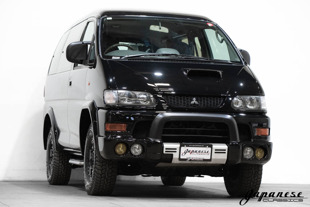 1998 Mitsubishi Delica Chamonix