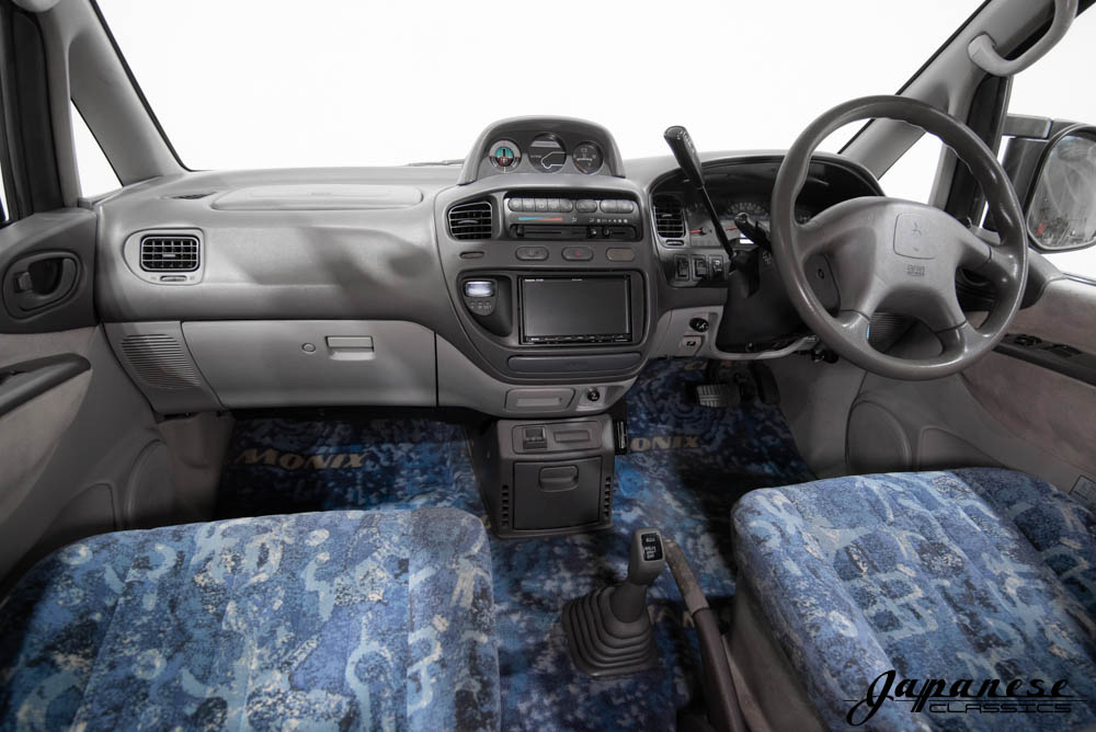 1998 Mitsubishi Delica Chamonix