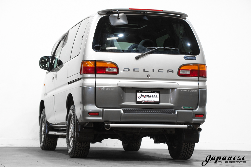 1999 Mitsubishi Delica V6 L400