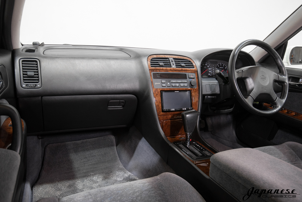 1998 Nissan Gloria GT V6