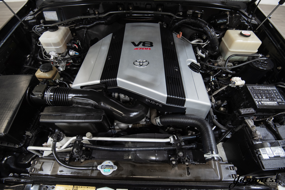 2000 Toyota LC Cygnus V8