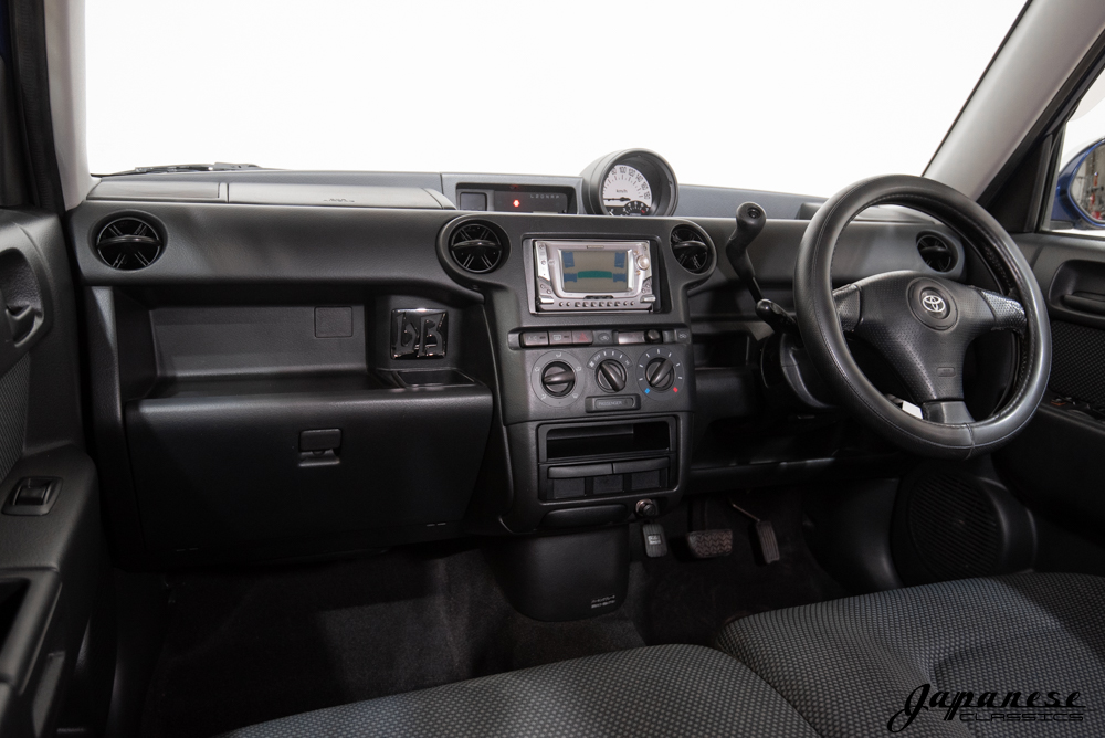 2001 Toyota bB AWD