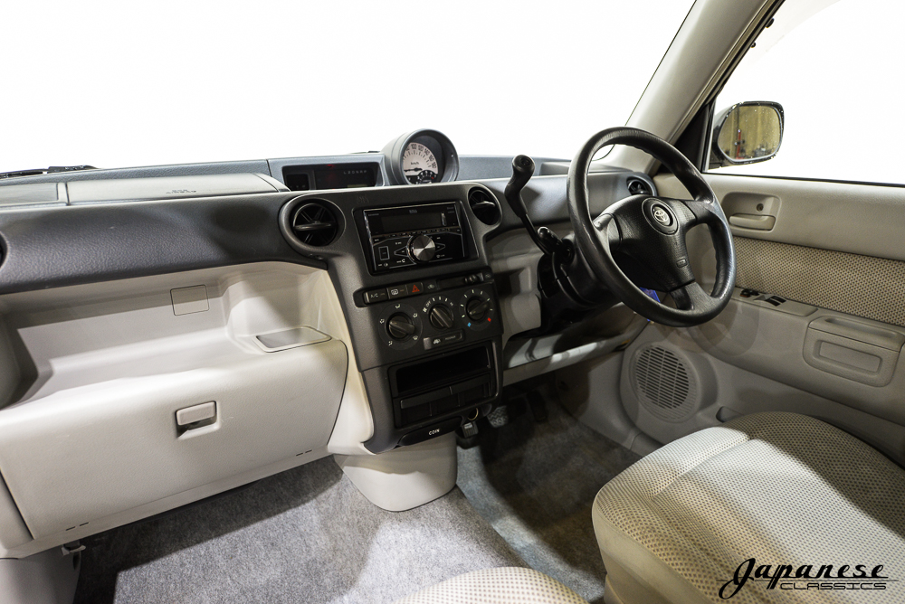 2001 Toyota bB Open Deck