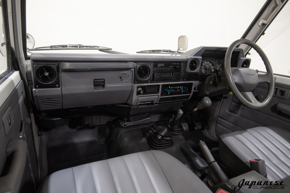 1992 Land Cruiser J77