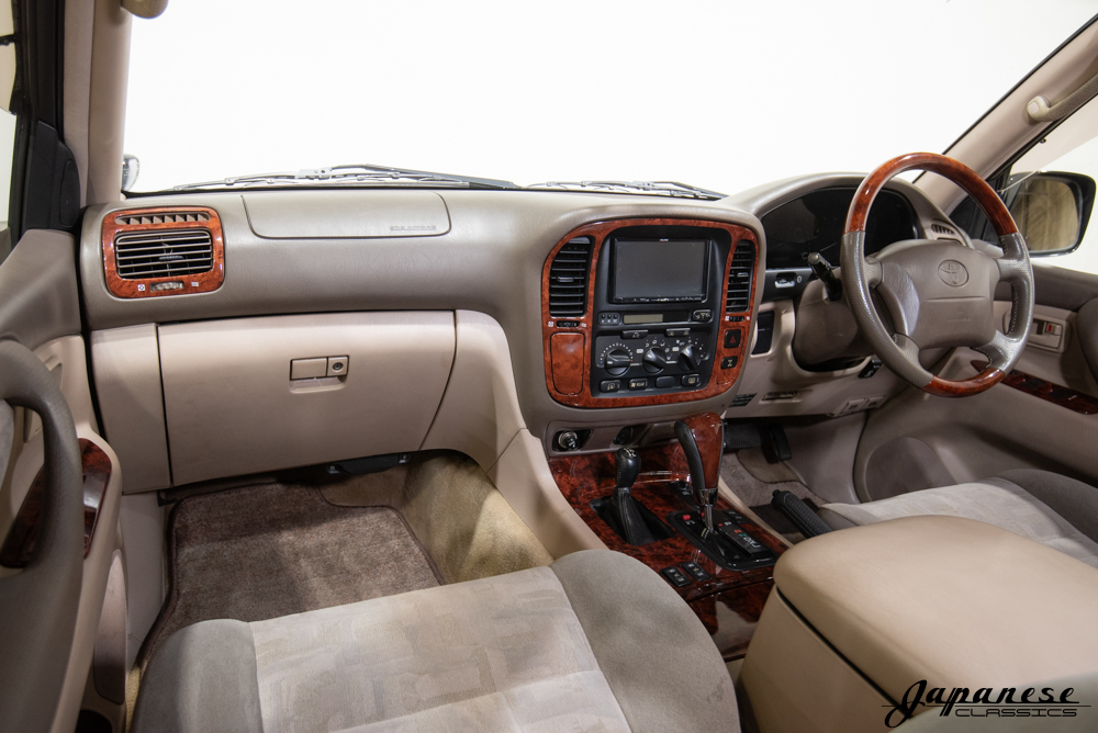2000 Toyota LC VX Limited