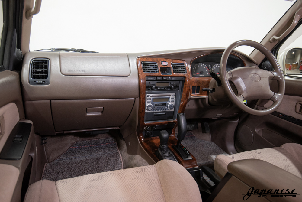 2001 Hilux Surf SSR-X 2.7L