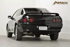 1990 Nissan Skyline GTS-4 – Japanese Classics