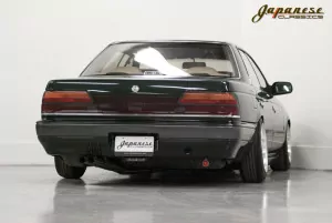 33ローレル 日産 1989 ローレル(C33型)