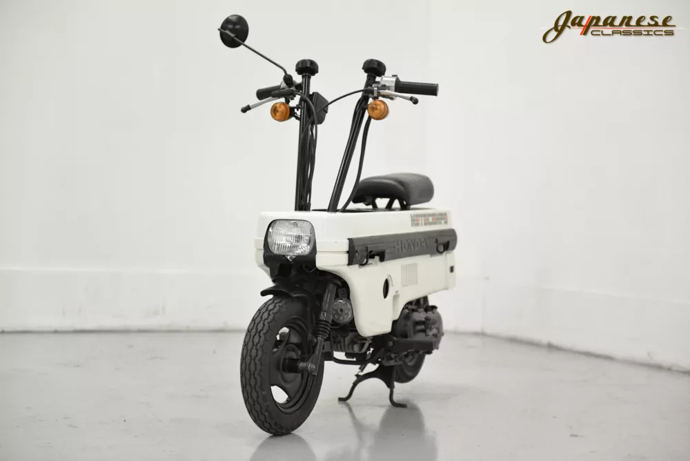 HONDA MOTOCOMPO カウル ホワイト 1982 Honda Motocompo – Japanese Classics