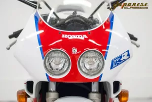 1991 Honda CBR250RR (MC22)