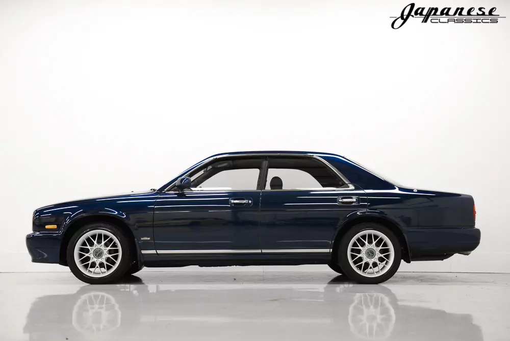 1993 Gloria Gran Turismo – Japanese Classics