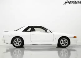 1993 Nissan Skyline R32 In Super White