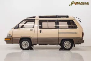 1990 Toyota Master Ace Surf – Japanese Classics