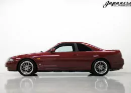 1993 Nissan Skyline GTS25-T Super Clear Red