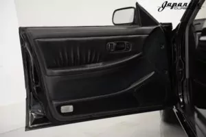 1992 Nissan Laurel C33 Medalist