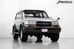 トヨタToyota LandCruiser LC80 1994 1/64 2点 トヨタToyota LandCruiser LC80 1994 1/64 2点 - メルカリ