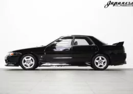 1992 Nissan Skyline GTS-4 Sedan