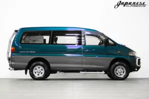 楓 ページ 1995 Mitsubishi Delica Exceed – Japanese Classics