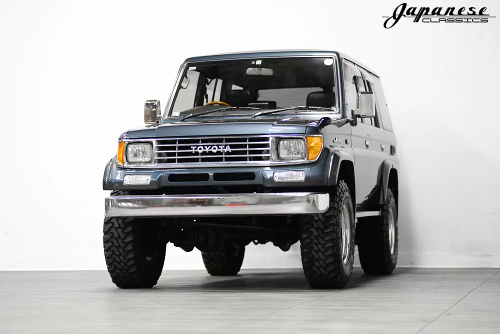 【ペア】パラドクサ（インドネシア・ジャワ島） 1993 Toyota Land Cruiser Prado SX – Japanese Classics